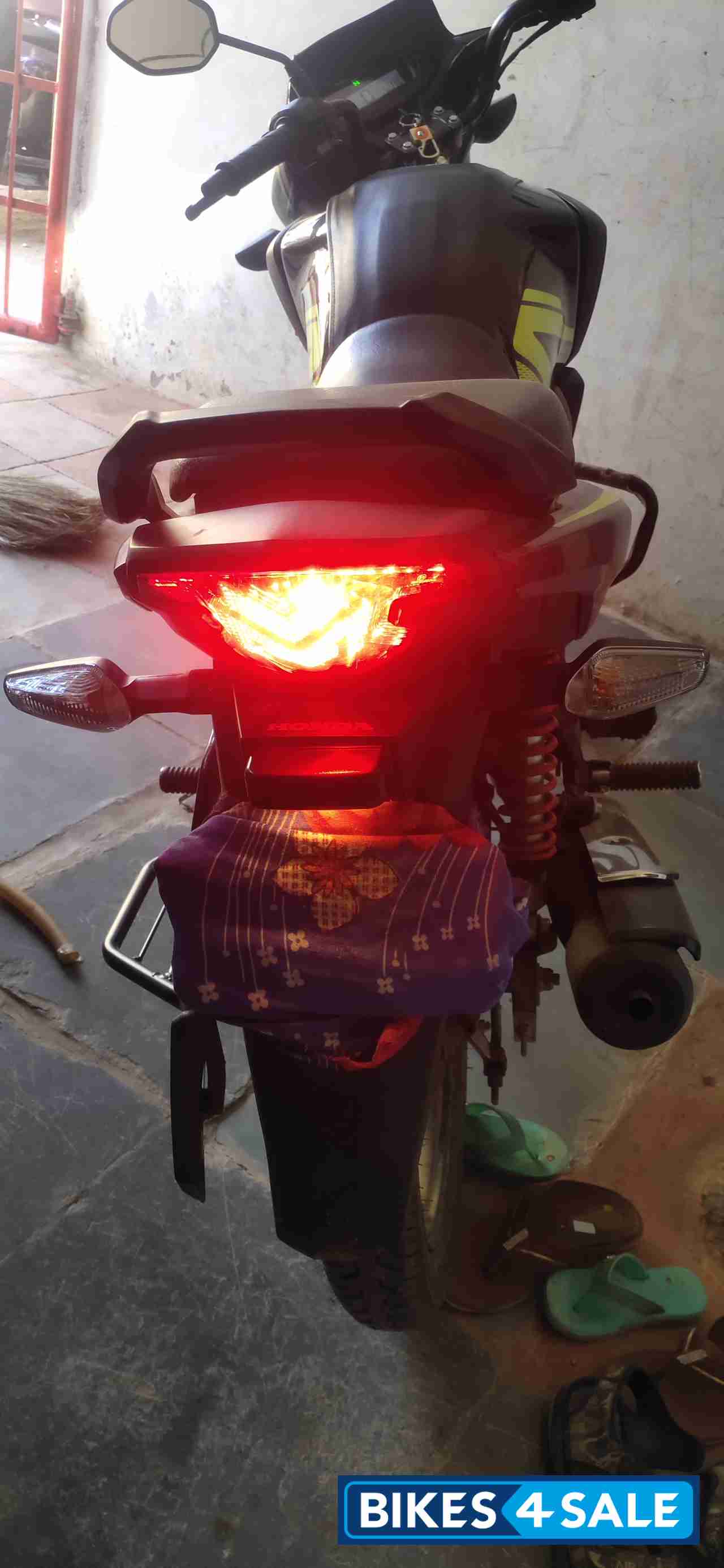 Black Honda SP 125 BSVI