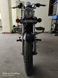 Bajaj Avenger 200 DTS-i