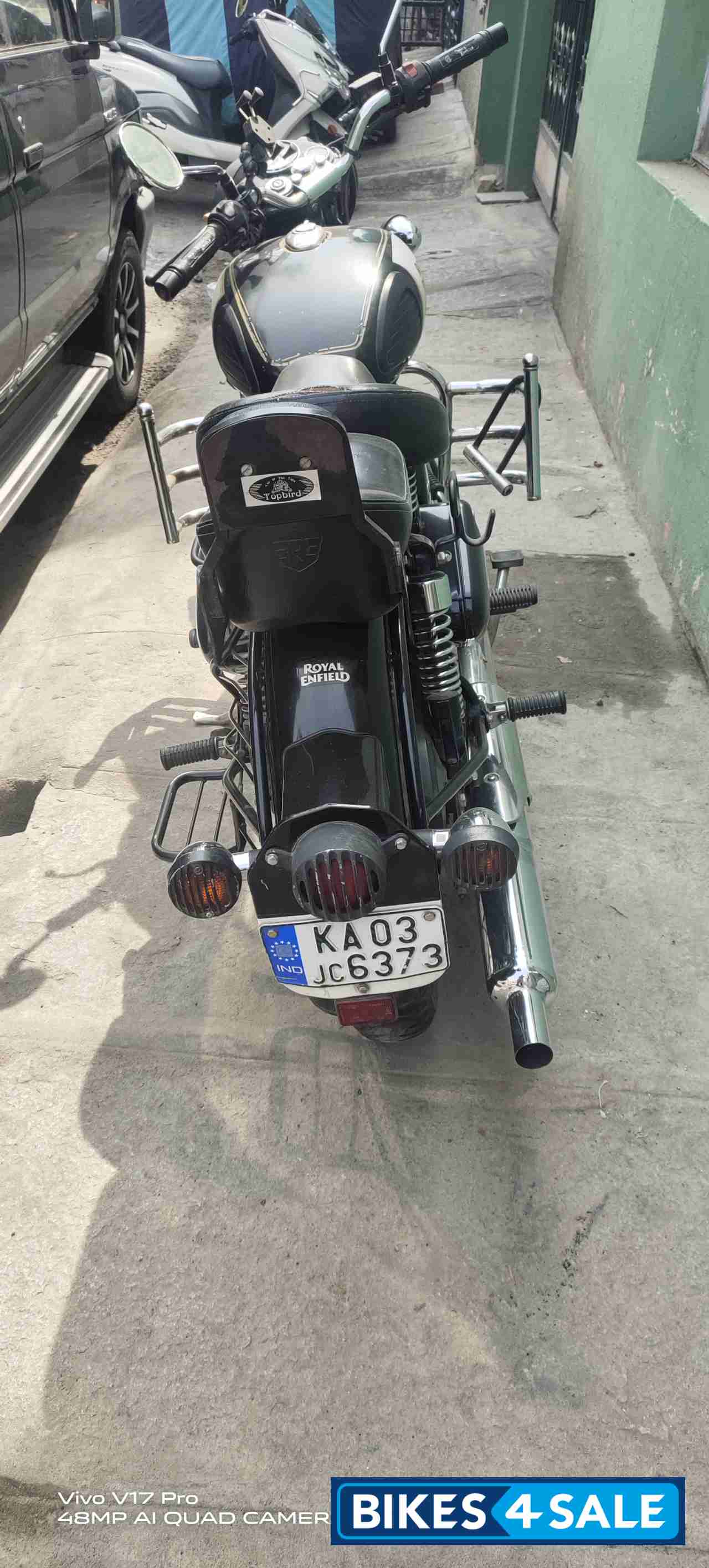 Black Royal Enfield Classic 350