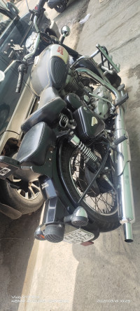 Black Royal Enfield Classic 350