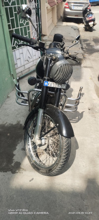 Black Royal Enfield Classic 350