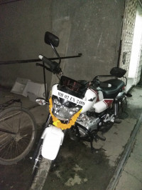 Bajaj V15 2017 Model