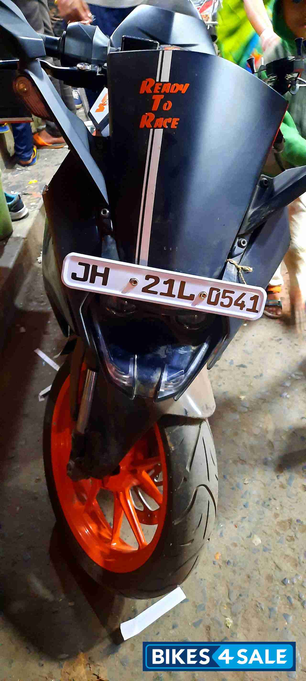 Ebony Black KTM RC 390