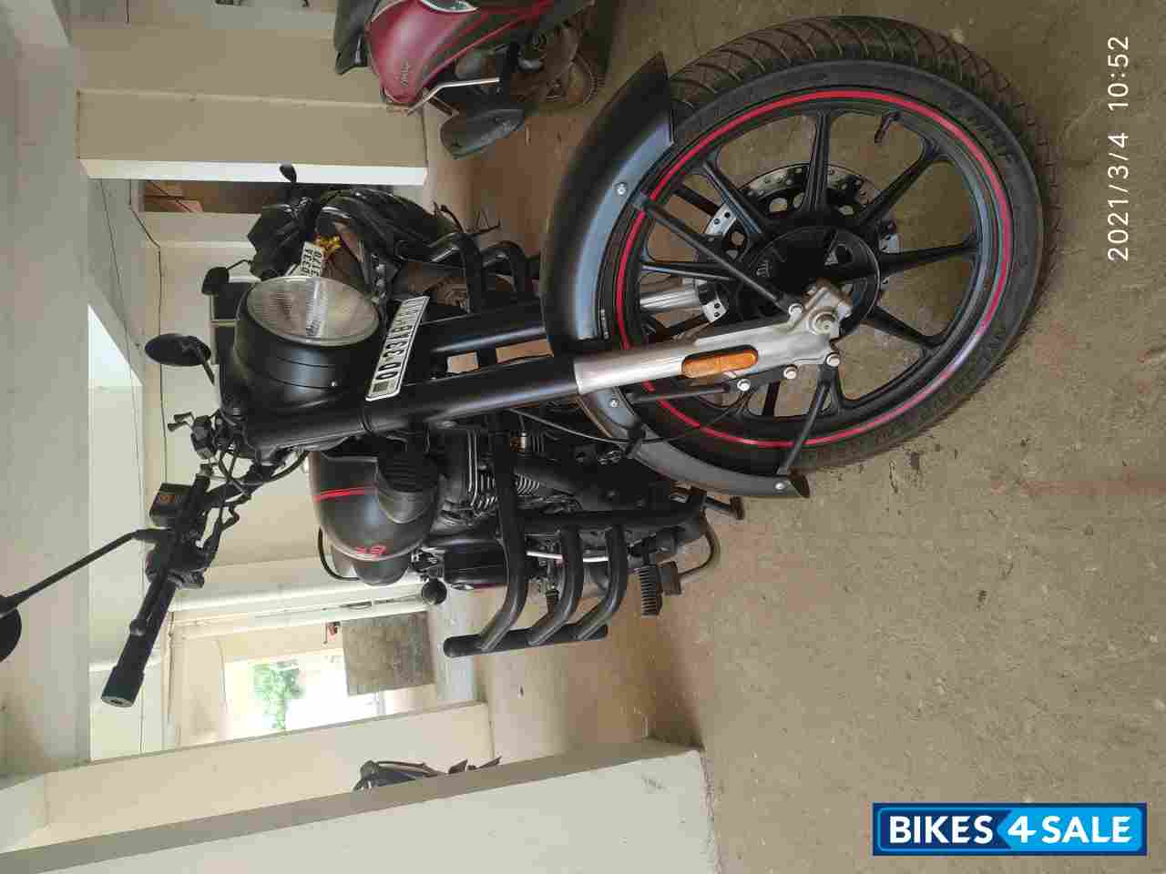 Stealth Black Royal Enfield Classic 350 Dual Channel BS6