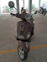 Vespa Elegante 2016 Model