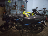 Blue Bajaj Discover DTSi 135