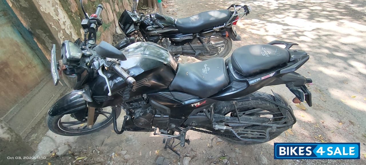 TVS Apache RTR 200 4V