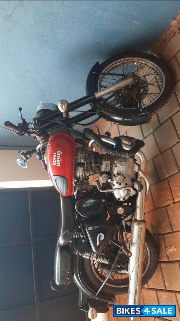 Royal Enfield Classic 350 Redditch Red