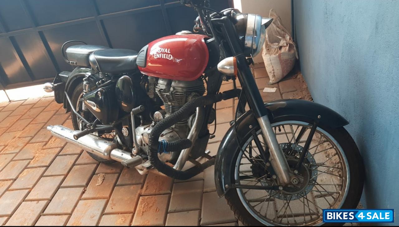 Royal Enfield Classic 350 Redditch Red