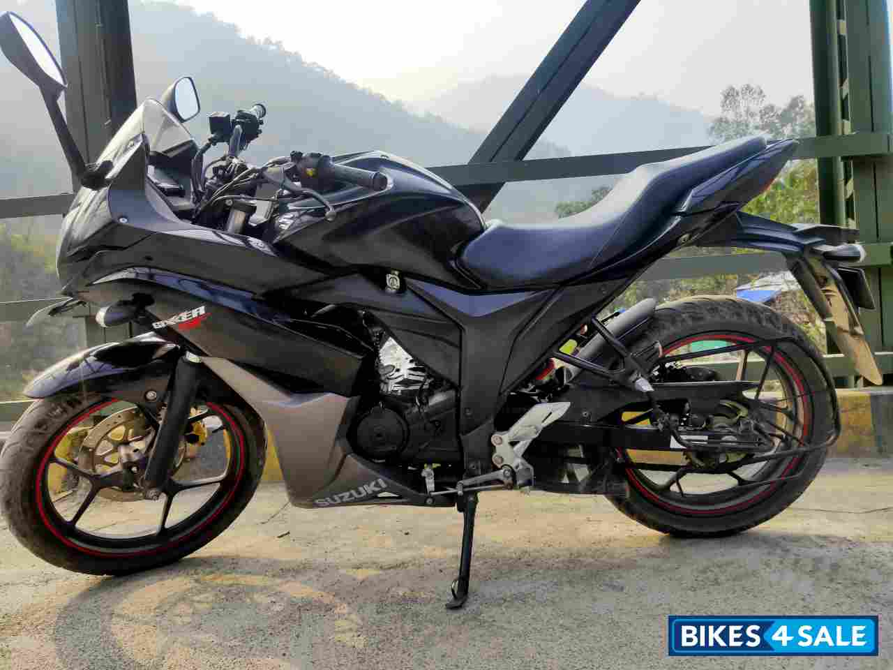 Suzuki Gixxer SF