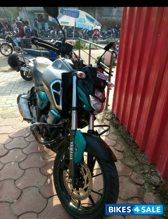 Grey Cyan7 Yamaha FZ-S FI V3