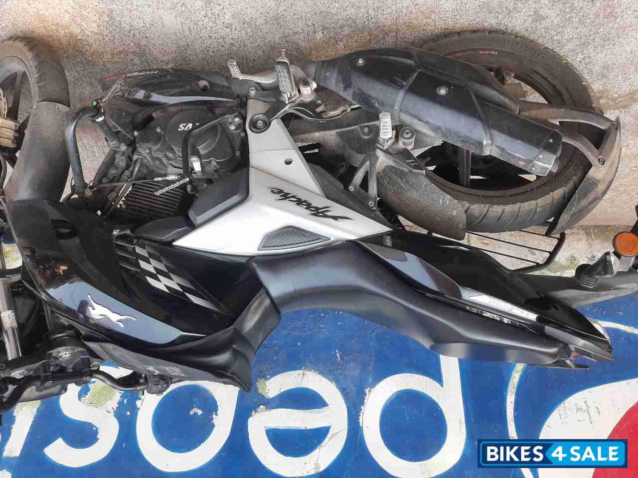 TVS Apache RTR 160 4V