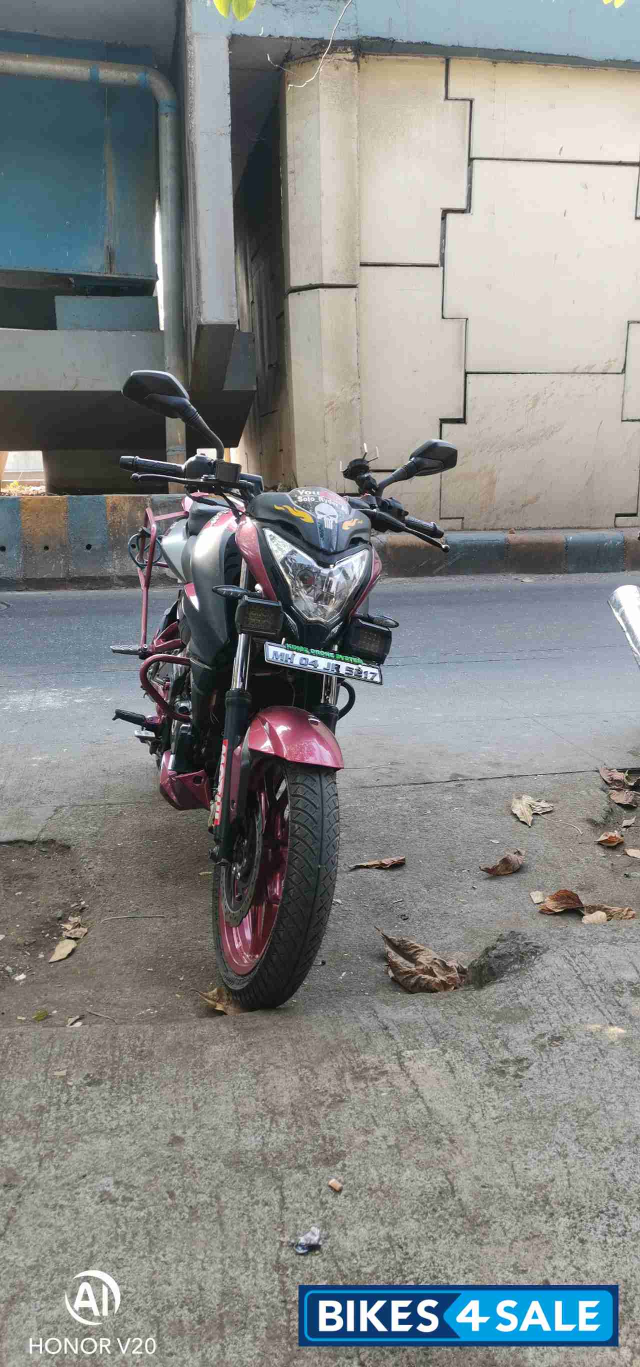 Maroon Bajaj Pulsar 200 NS