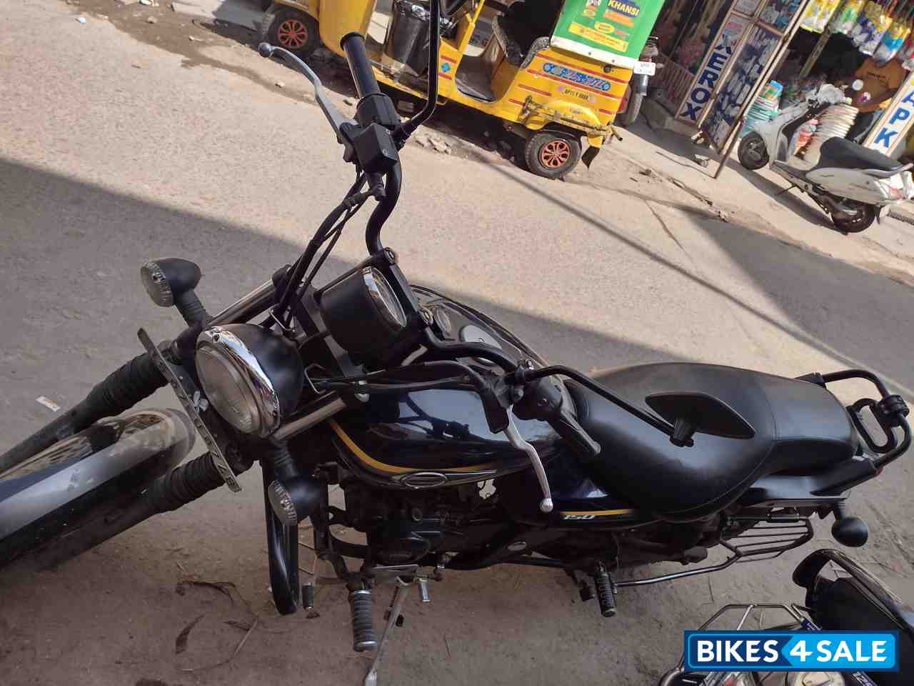 Bajaj Avenger Street 150