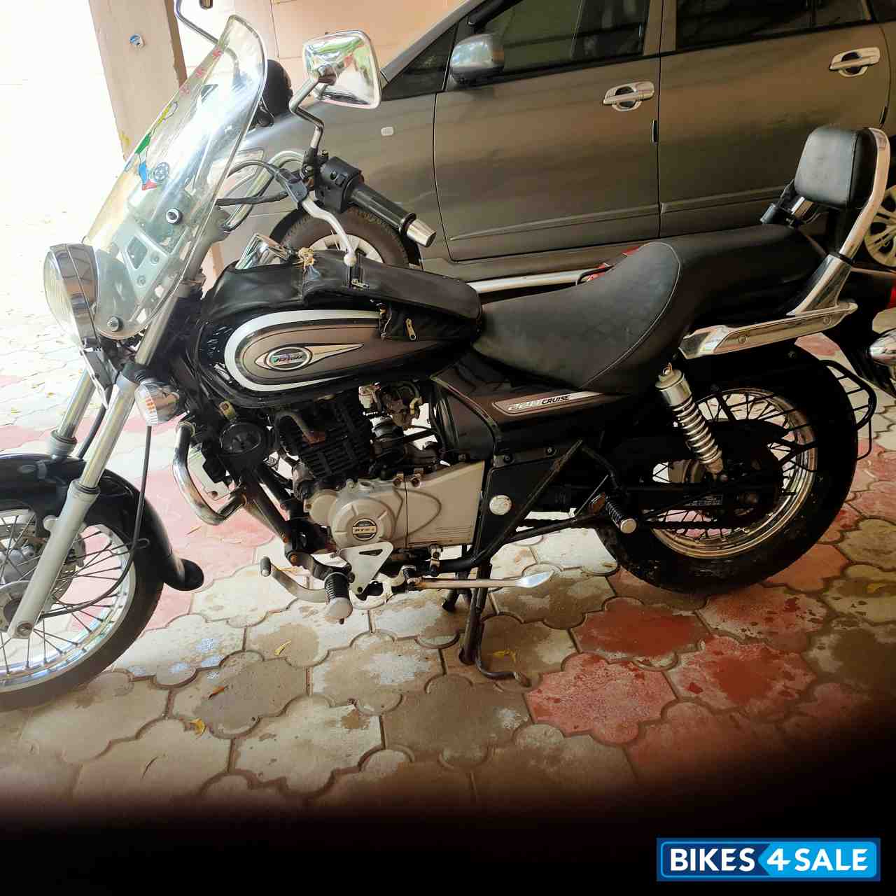 Bajaj Avenger Cruise 220
