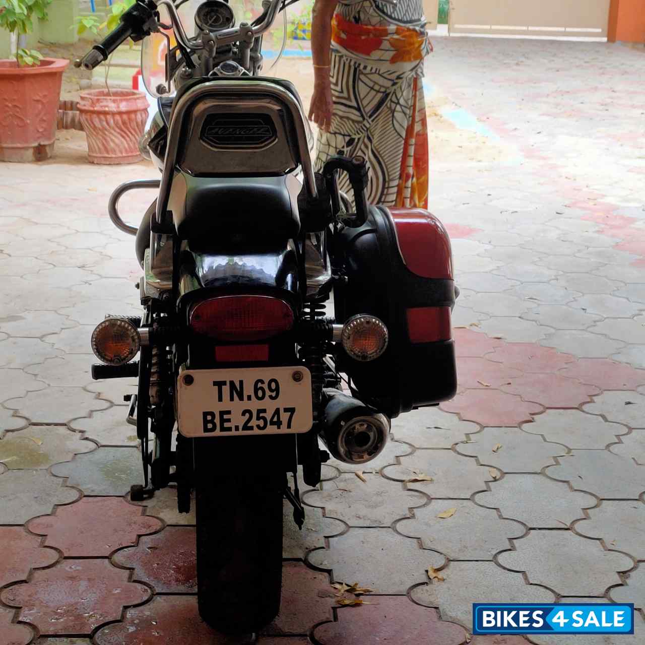 Bajaj Avenger Cruise 220