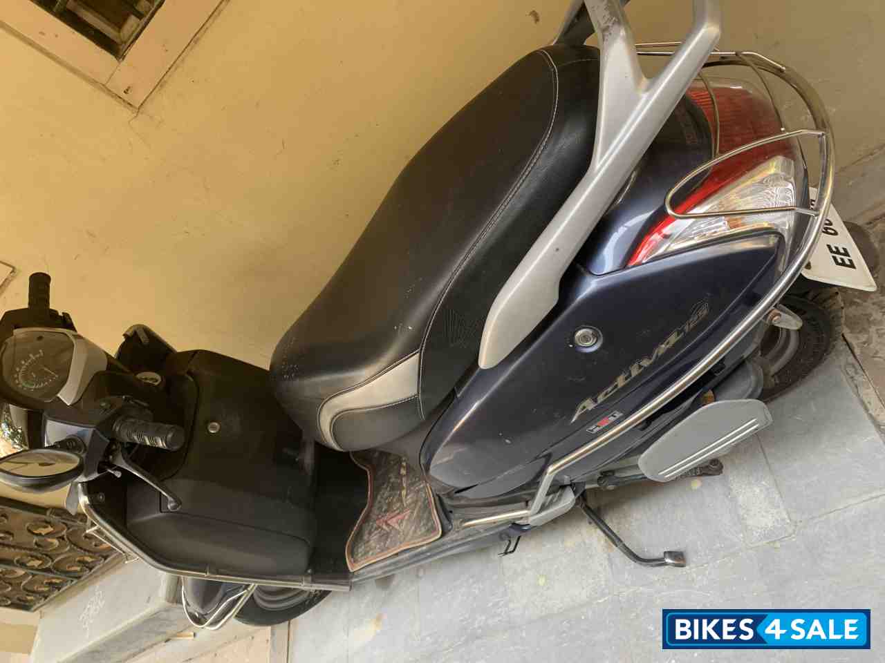 Blue Honda Activa 125
