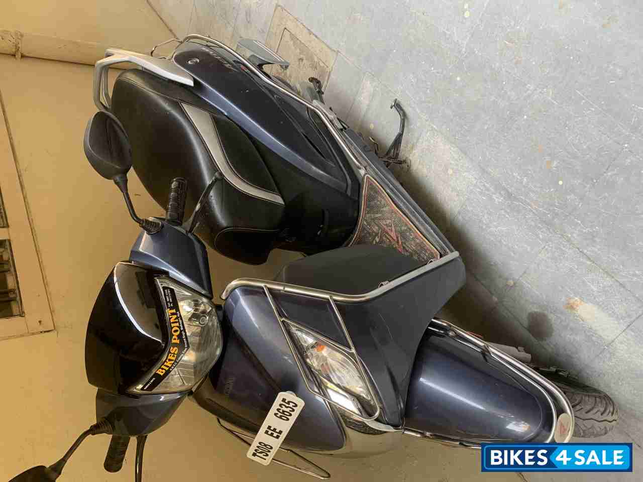 Blue Honda Activa 125