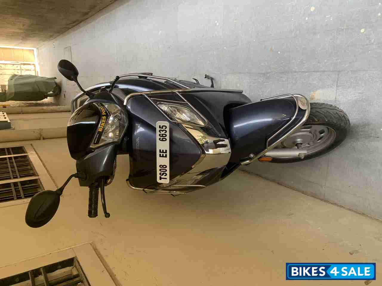 Blue Honda Activa 125