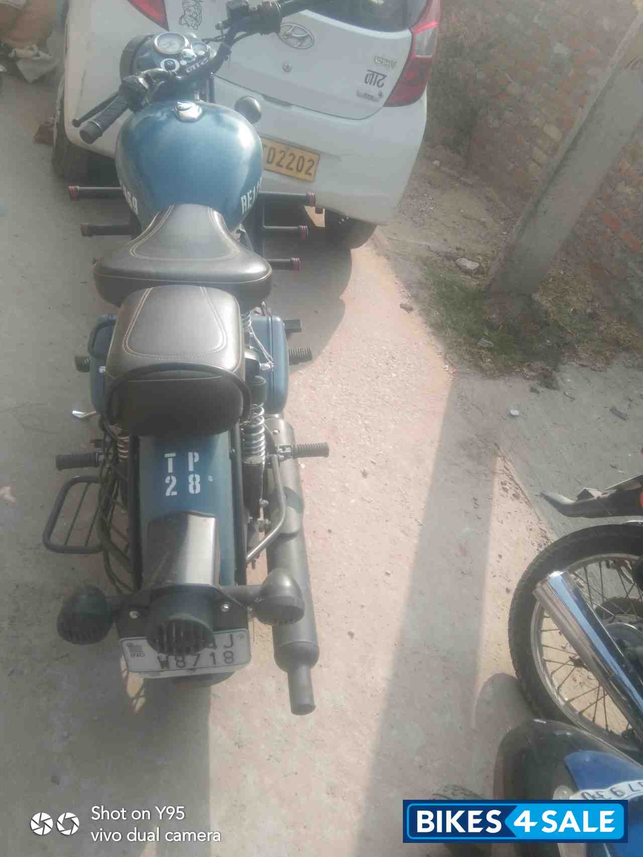 Royal Enfield Classic Signals Airborne Blue