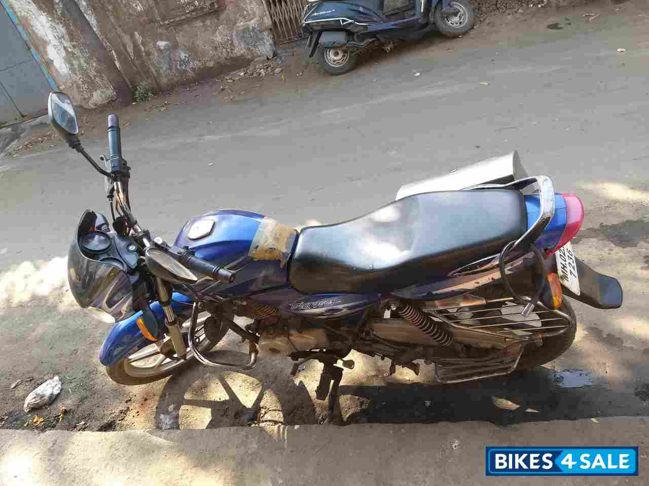 Bajaj Discover 125