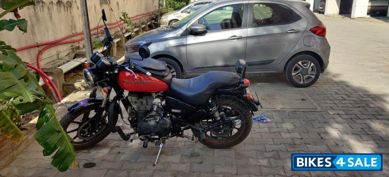 Red Royal Enfield Thunderbird X 350