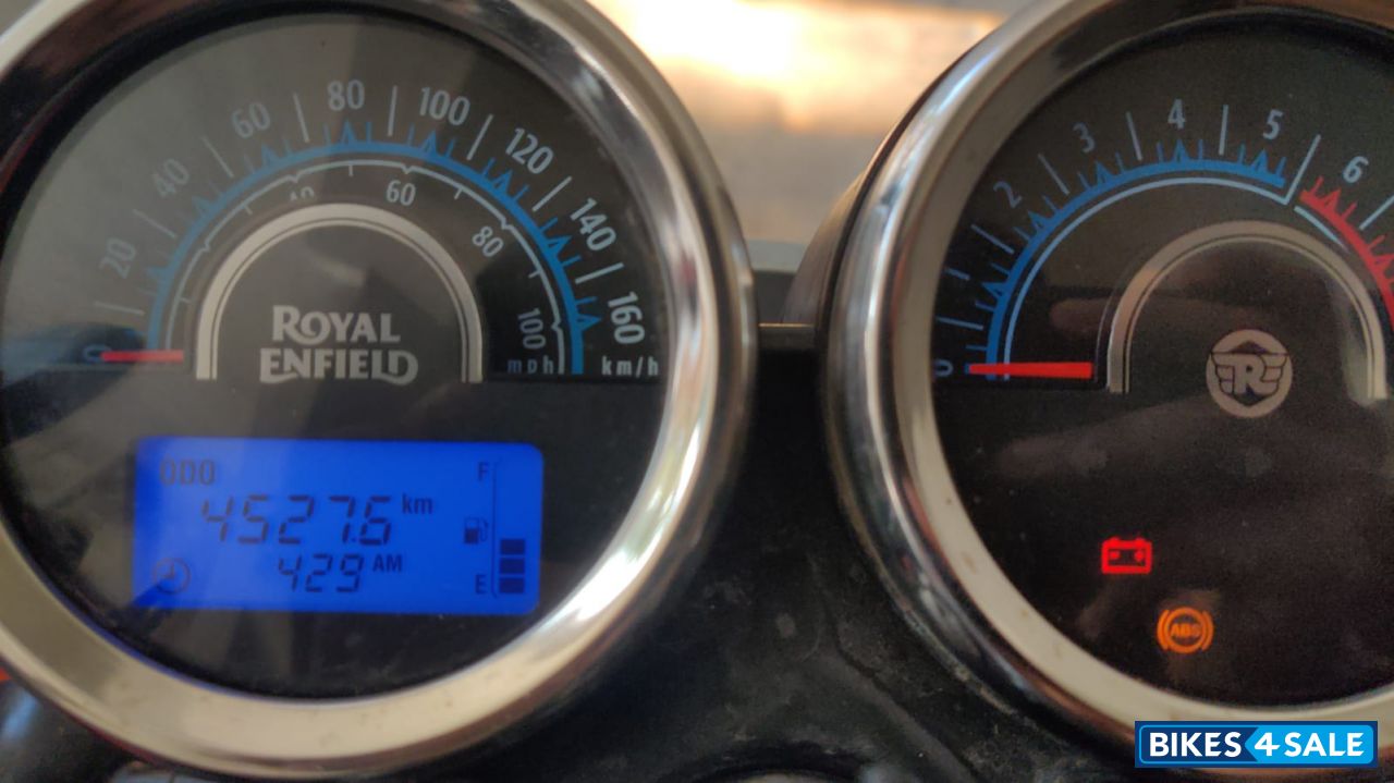 Red Royal Enfield Thunderbird X 350