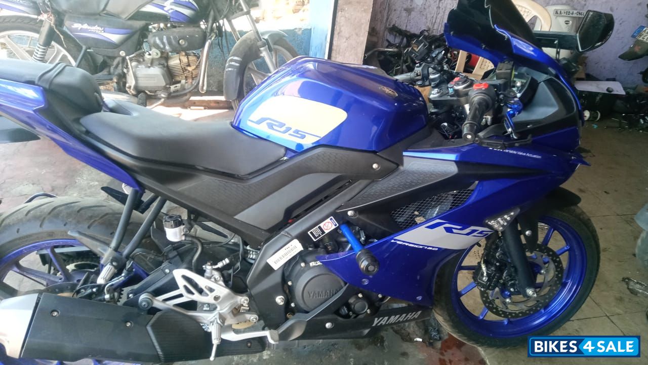Racing Blue Yamaha YZF R15 V3