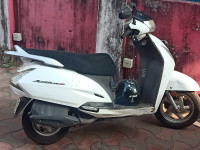 White Honda Activa 125 BS6