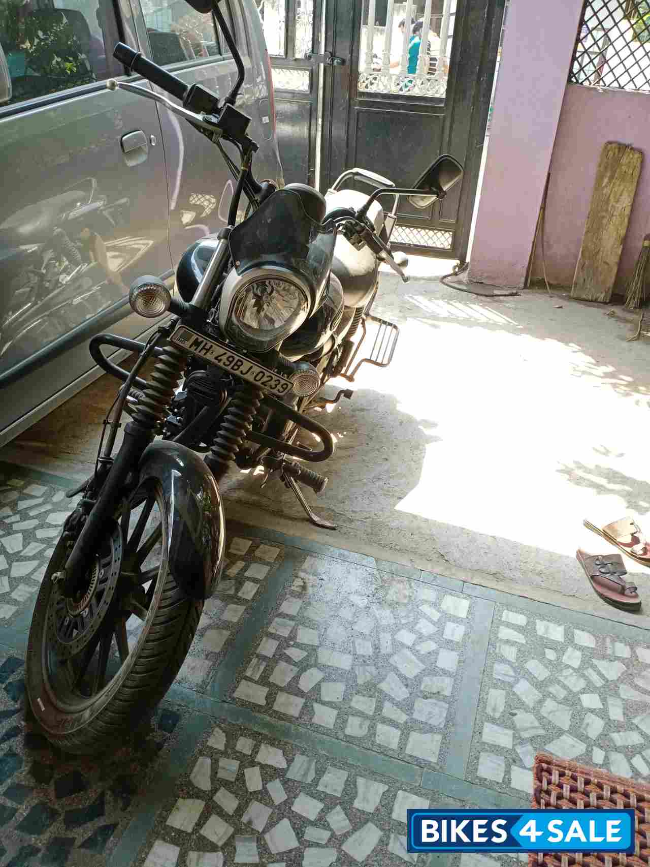 Black Bajaj Avenger Street 160
