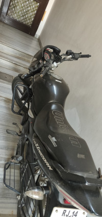 Black Honda CB Unicorn