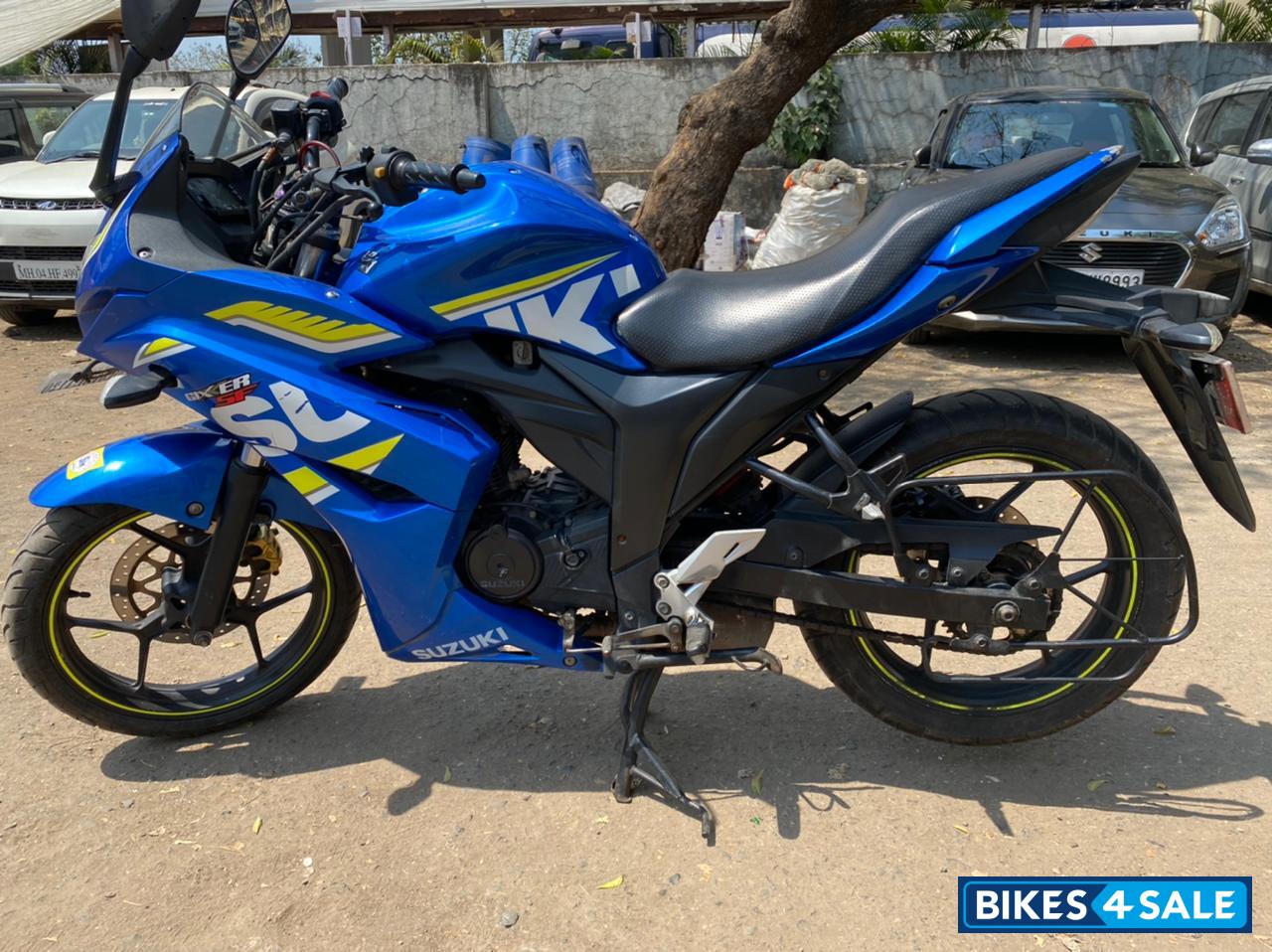 Suzuki Gixxer SF