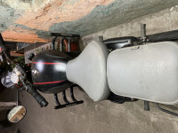 Royal Enfield Classic Stealth Black