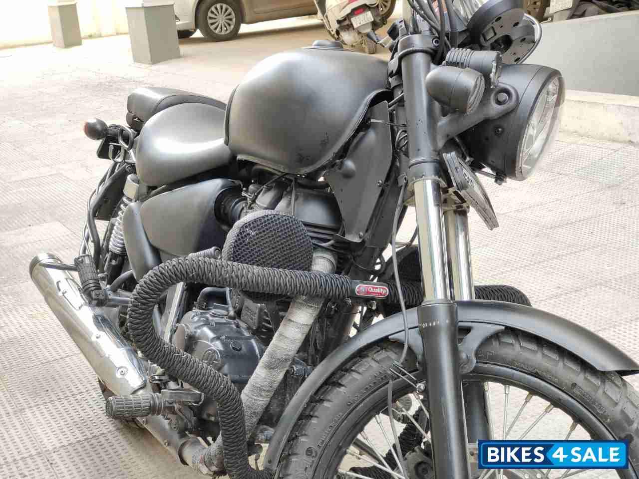 Matte Black Royal Enfield Thunderbird 500