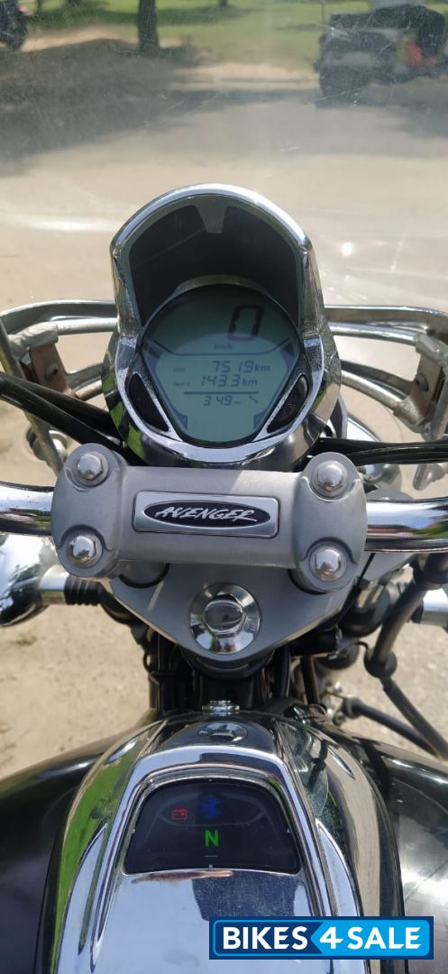 Bajaj Avenger Cruise 220