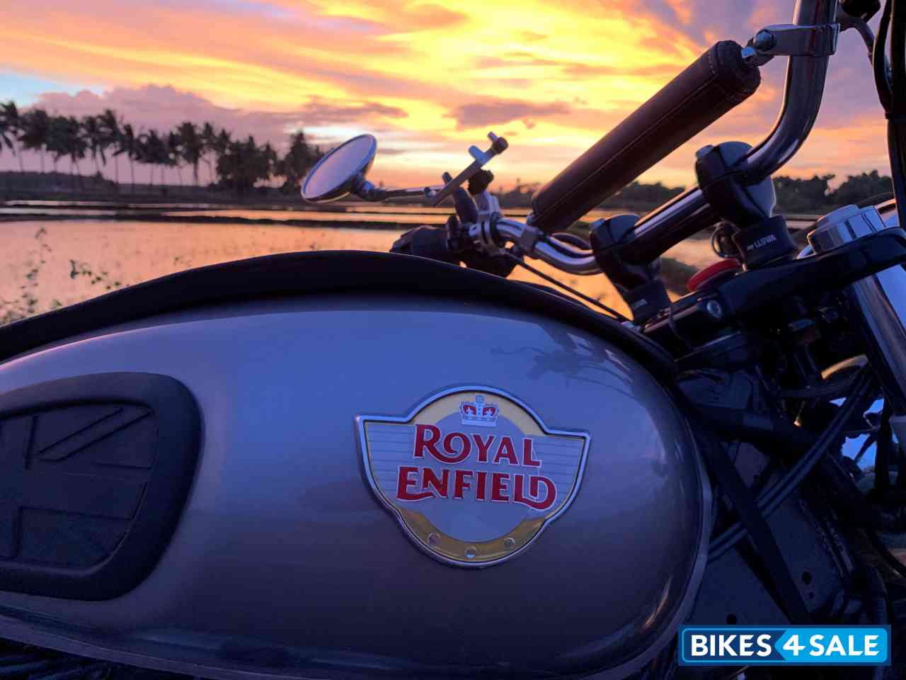 Silver Royal Enfield Interceptor 650 Twin