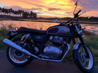 Silver Royal Enfield Interceptor 650 Twin