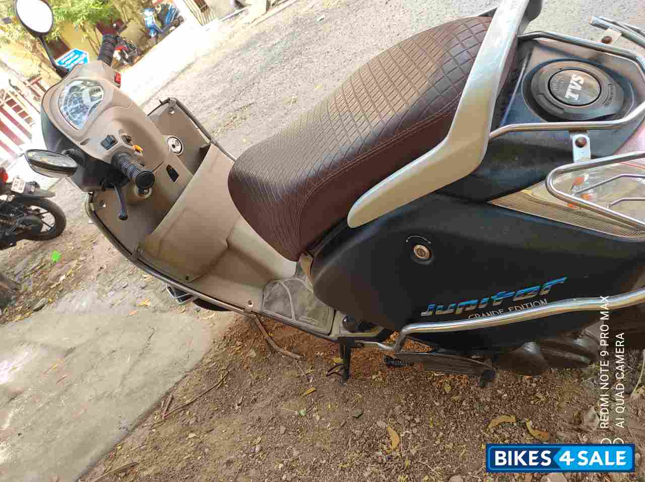 Mate Blue TVS Jupiter Grande