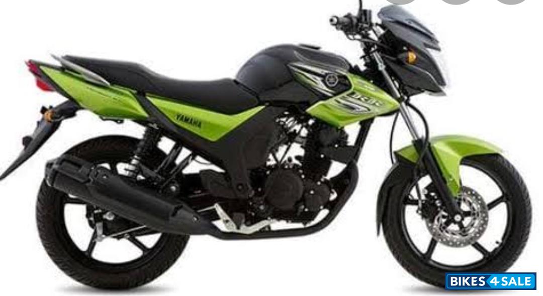 Black Green Yamaha SZ-RR V2