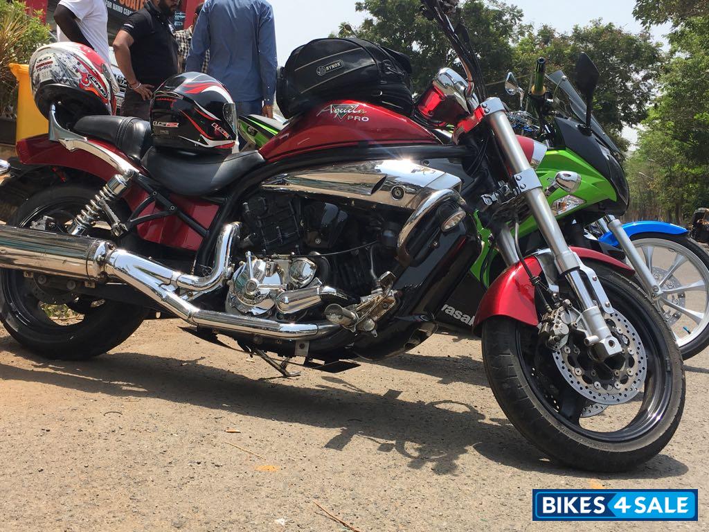 Lava Red Metalic Hyosung GV650 Aquila Pro Lava Red Metalic Hyosung GV650 Aquila Pro