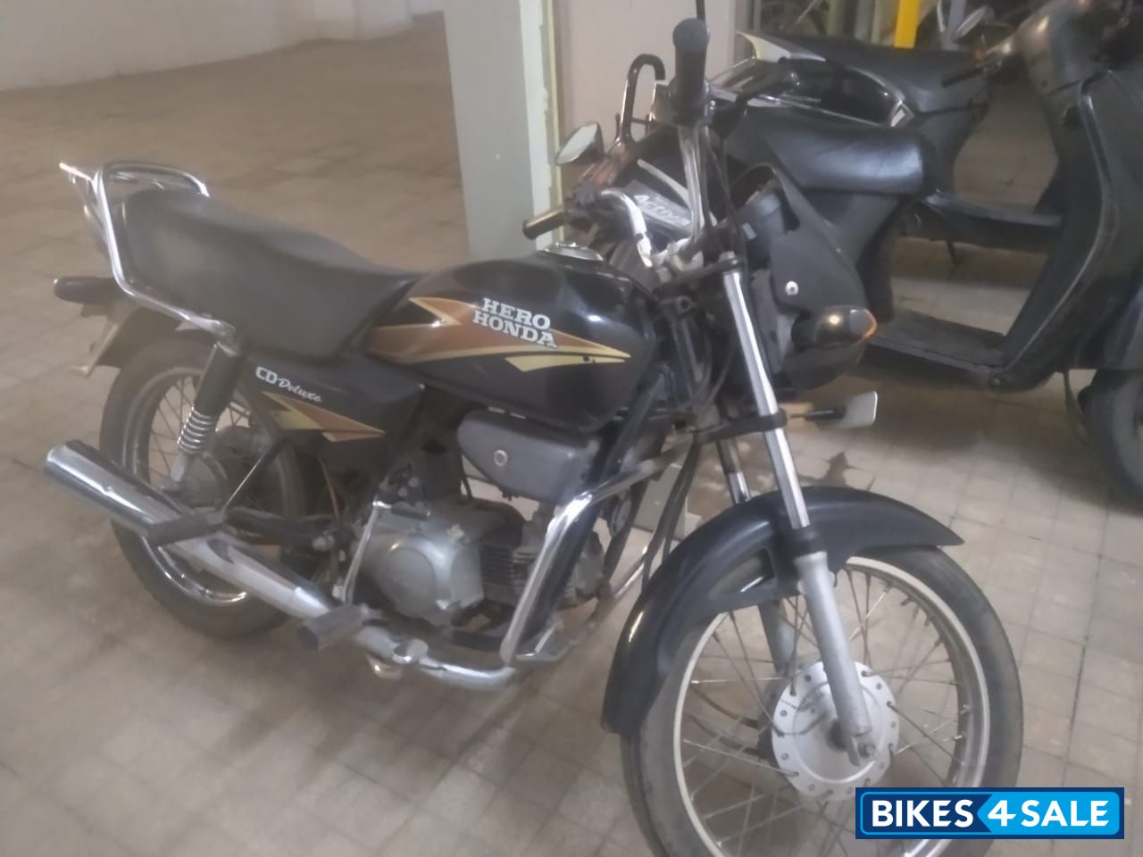 Black Hero CD Deluxe