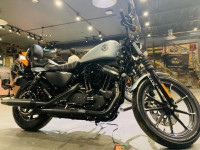 Silver Harley Davidson Iron 883 2020