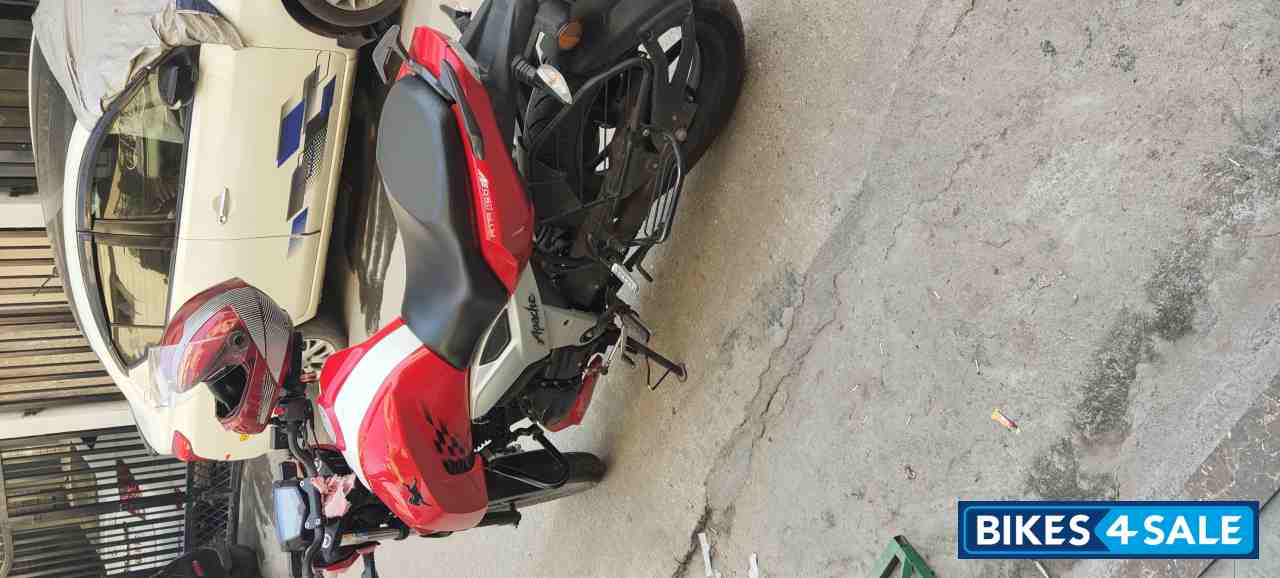TVS Apache RTR 160 4V