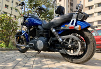 Blue Harley Davidson Dyna FXDB Street Bob