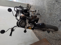 Black Royal Enfield Bullet Standard 350