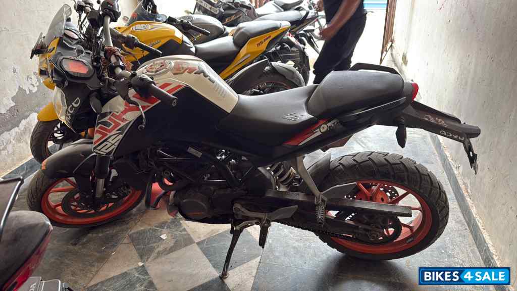 KTM Duke 125 KTM Duke 125