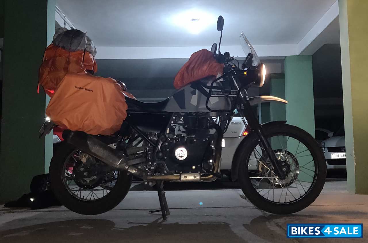 Grey Royal Enfield Himalayan Sleet