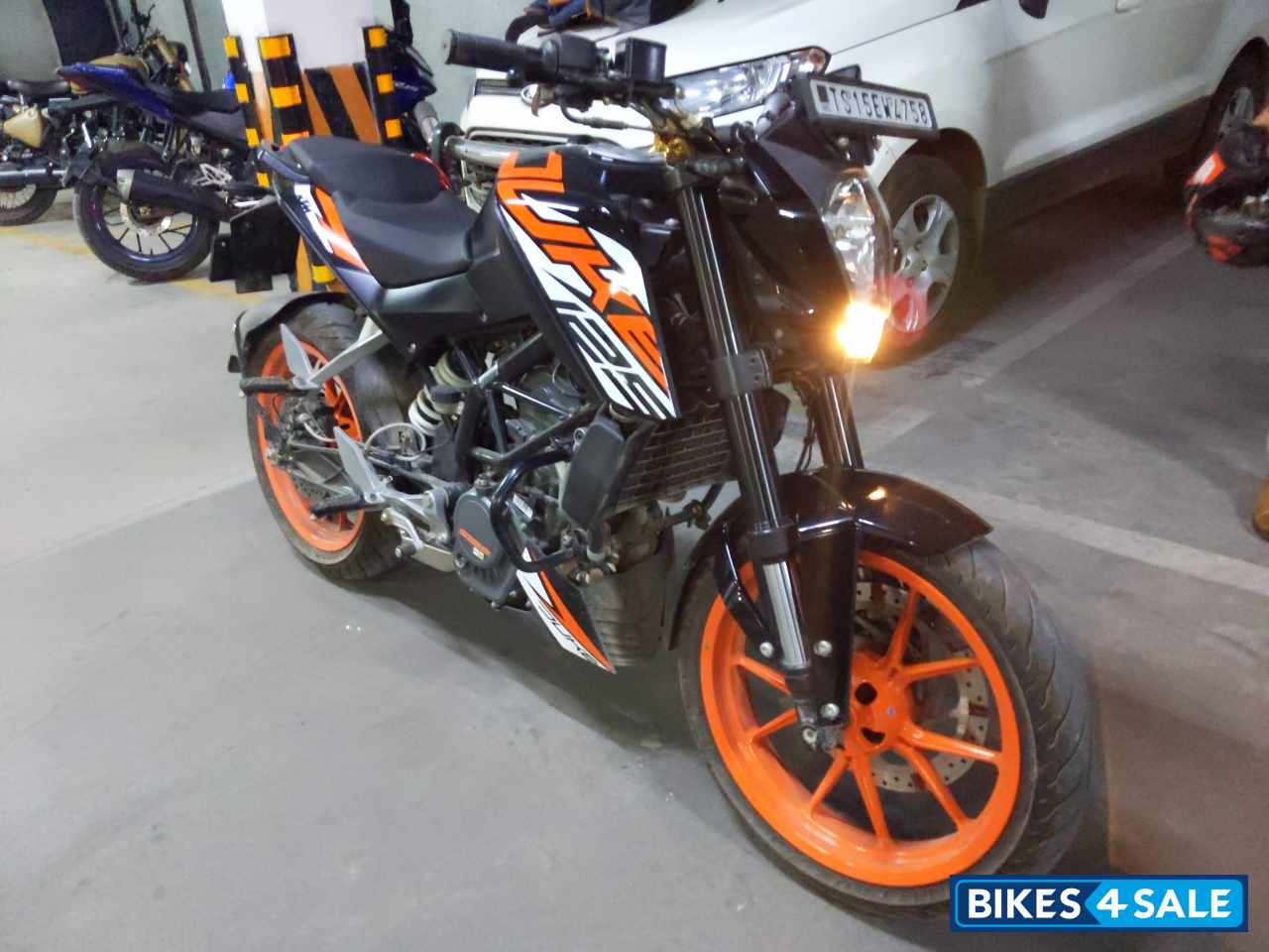 KTM Duke 125