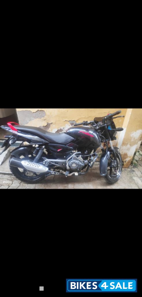 Black Bajaj Pulsar 150 DTSi