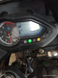 Bajaj Pulsar 180F Neon
